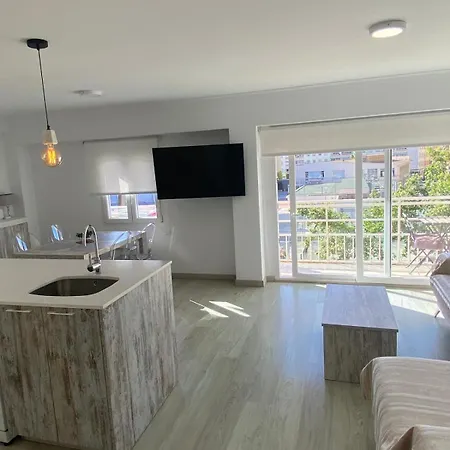 Acogedor Y Reformado Apartamento, Alicante.