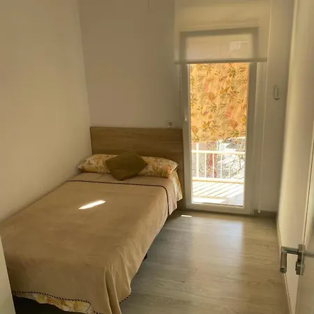 Acogedor Y Reformado Apartamento, Alicante. Apartment